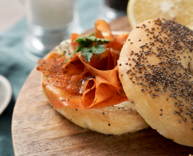 Vegansk laks lavet på gulerødder – plantebaseret, aromatisk og overraskende lækker