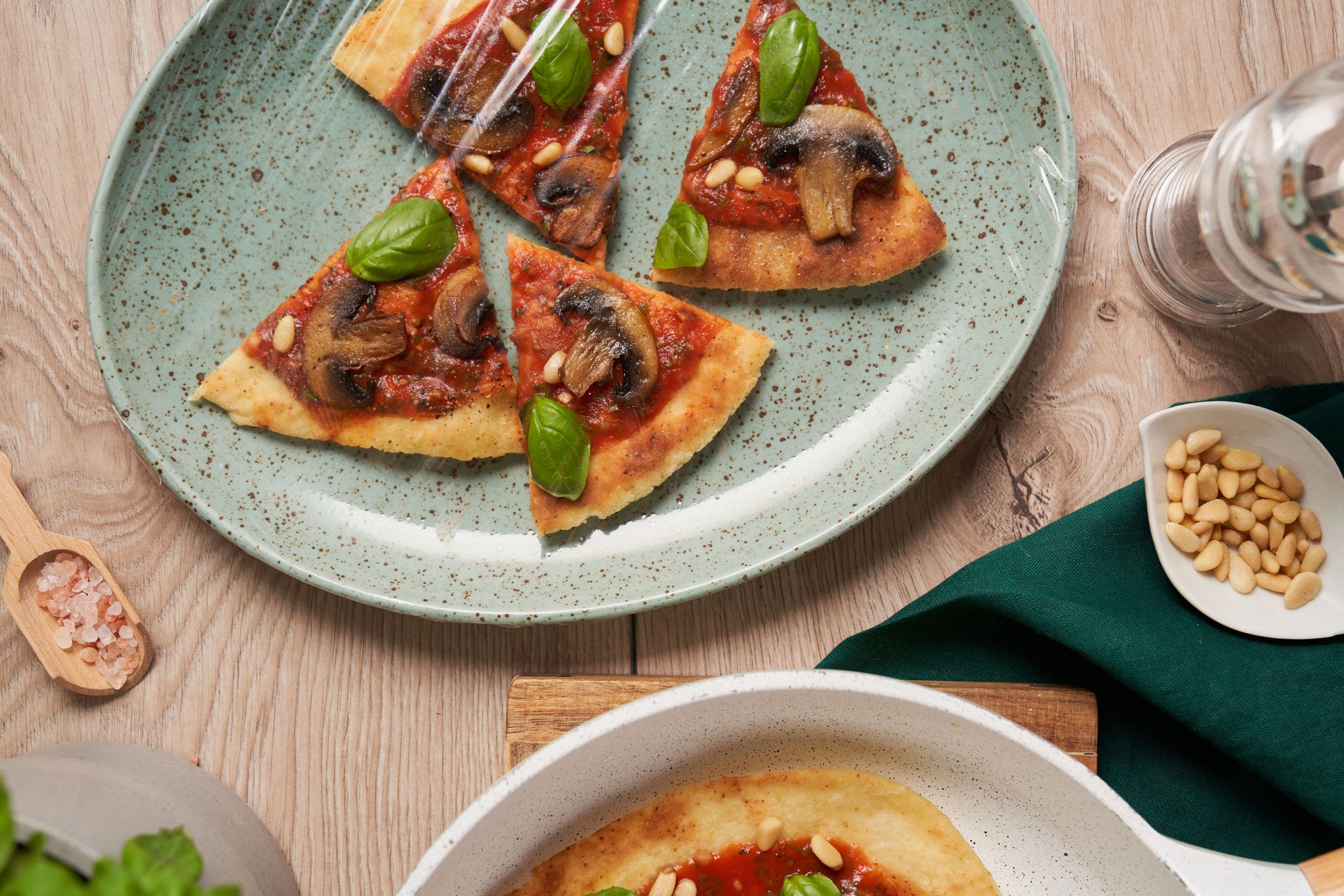 Pizza fra panden – sprød nydelse uden ovn