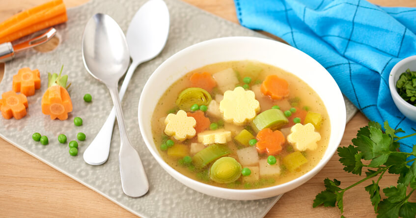 Grøntsagssuppe med æggecreme: En klassiker genopdaget!
