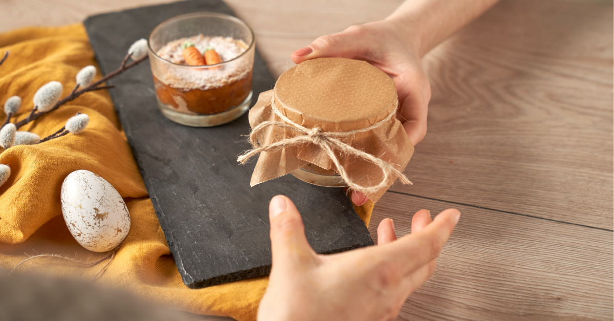 Gulerodskage i en krukke: opskrift på bæredygtig nydelse