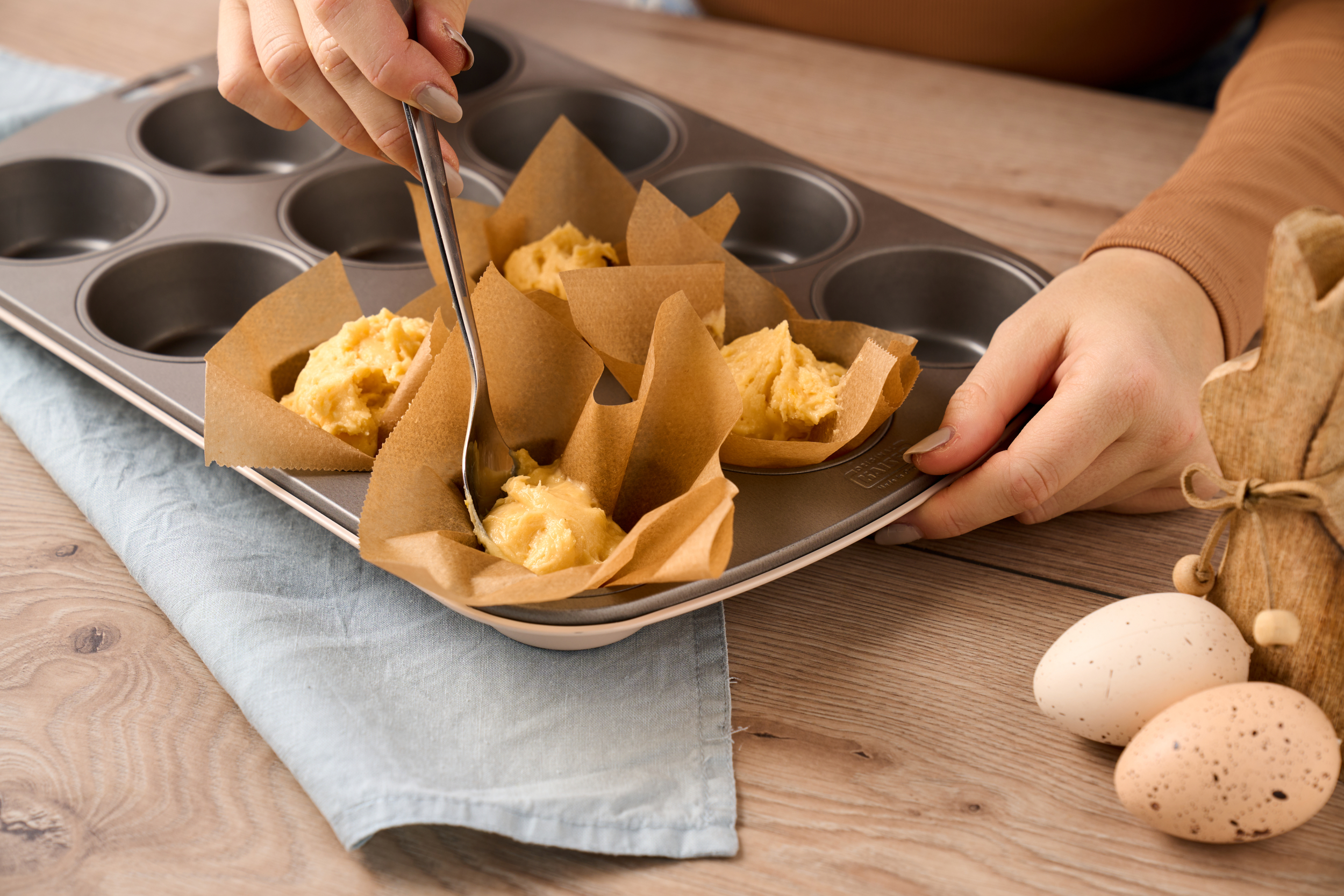 Citronagtige påskecupcakes med cremet topping – perfekt til påskebrunch