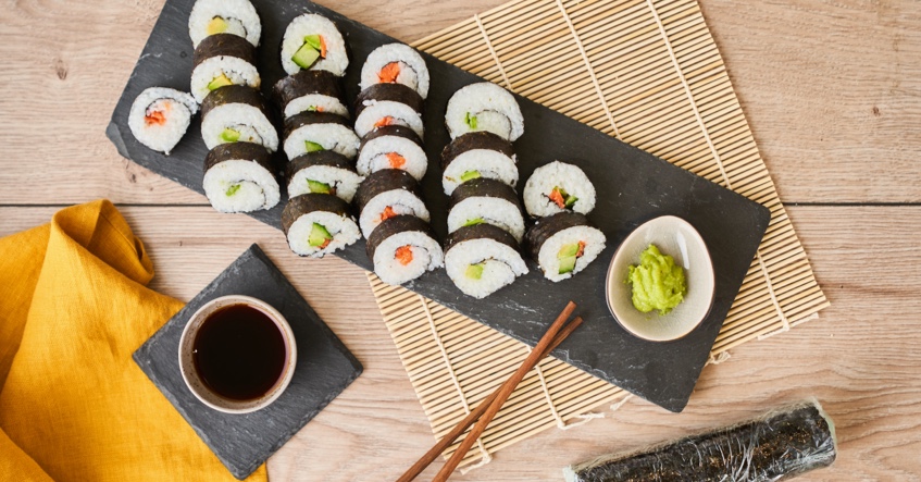 Lav din egen sushi: Sådan laver du makiruller og meget mere!